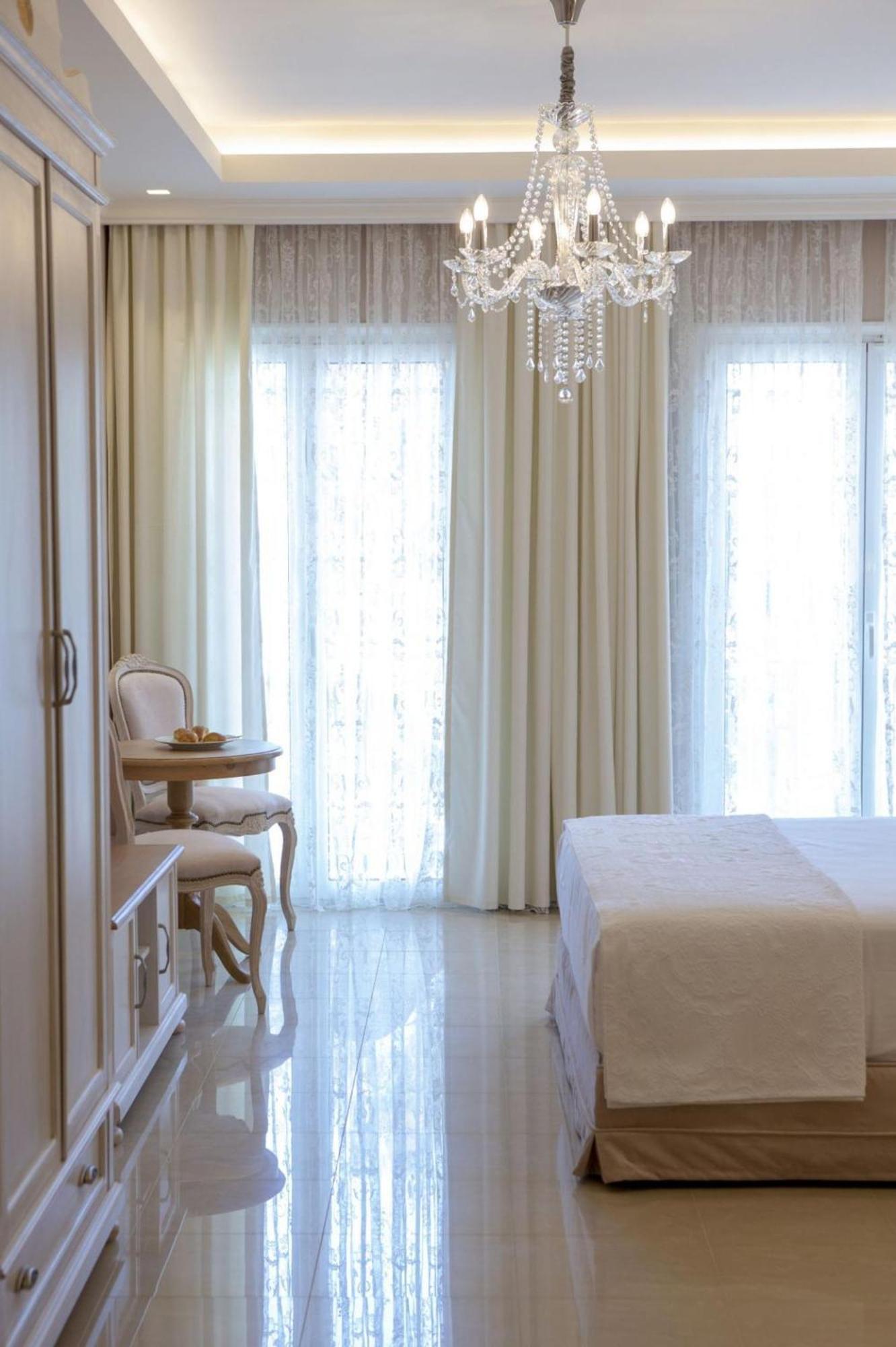 Vk Luxury Suites - Private Parking - Adults Only ニドリ エクステリア 写真