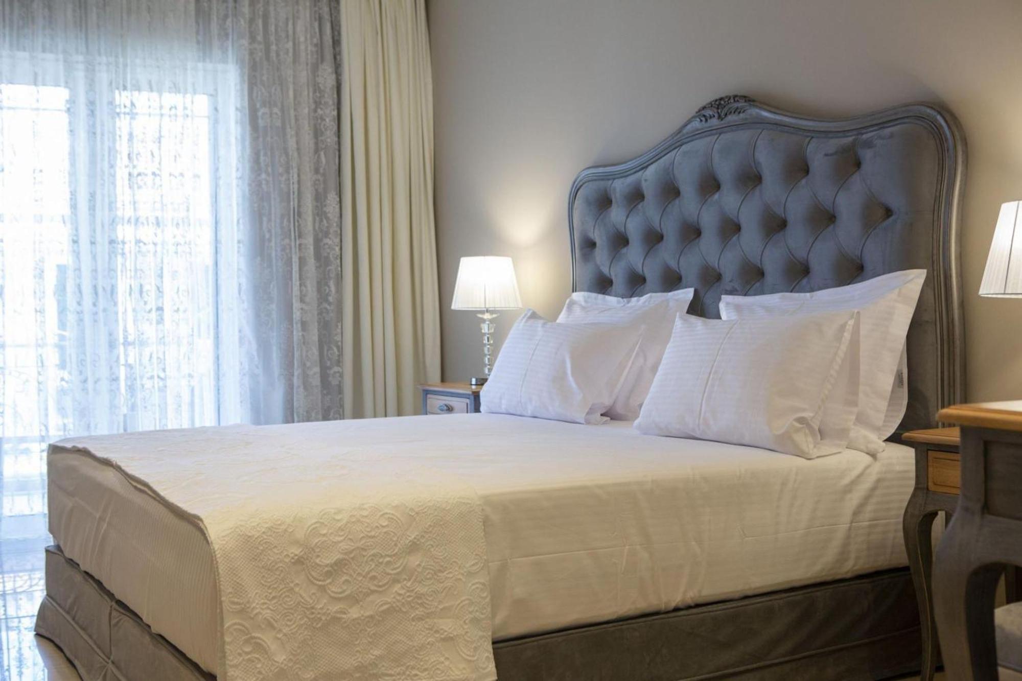 Vk Luxury Suites - Private Parking - Adults Only ニドリ エクステリア 写真